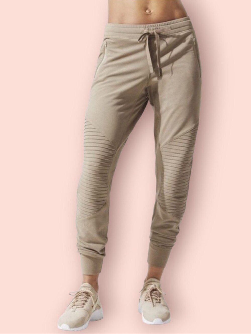 (NWOT) alo® Urban Moto Sweatpant - Gravel